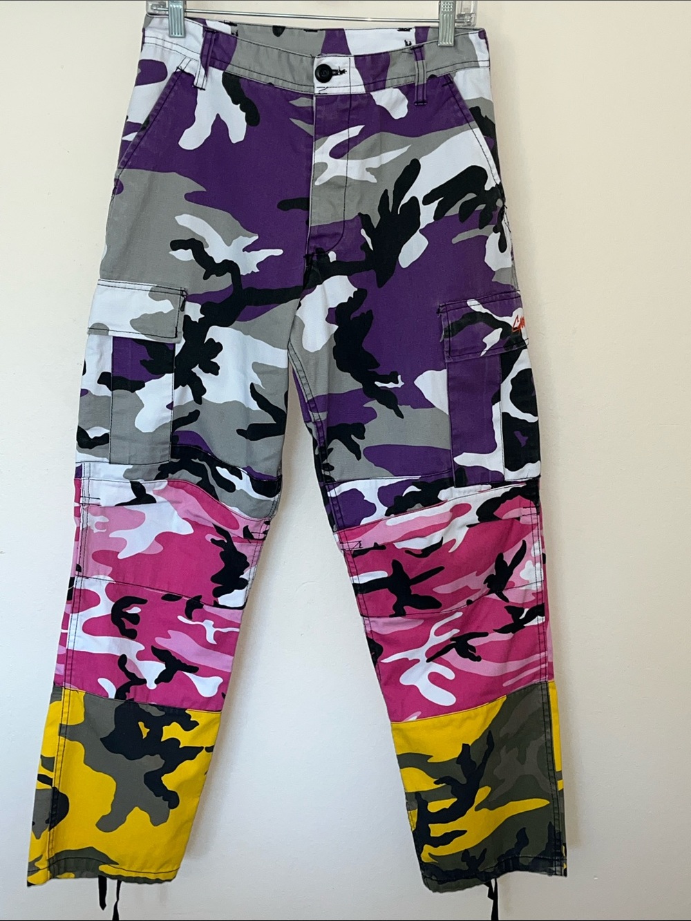 Gnarcotic “ Four Loko” Camo Cargo Pants Sz 28-31 Adjustable -Rare Find